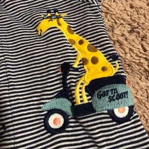Gotta Scoot! Carter’s romper 6 month 🦒